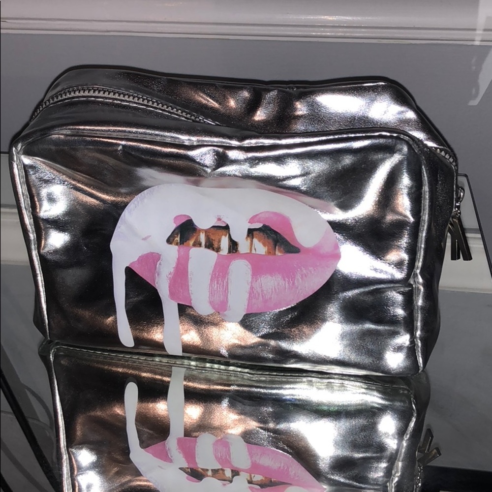 Kylie Cosmetics Makeup Case Winter Collection